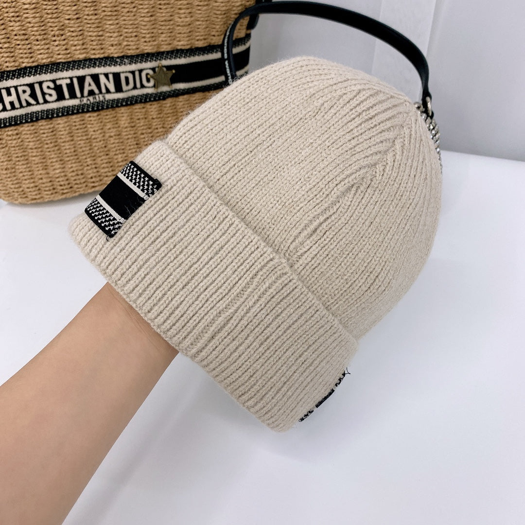 Vintage šikmá vlnená pletená čiapka | Luxusná dizajnová zimná čiapka