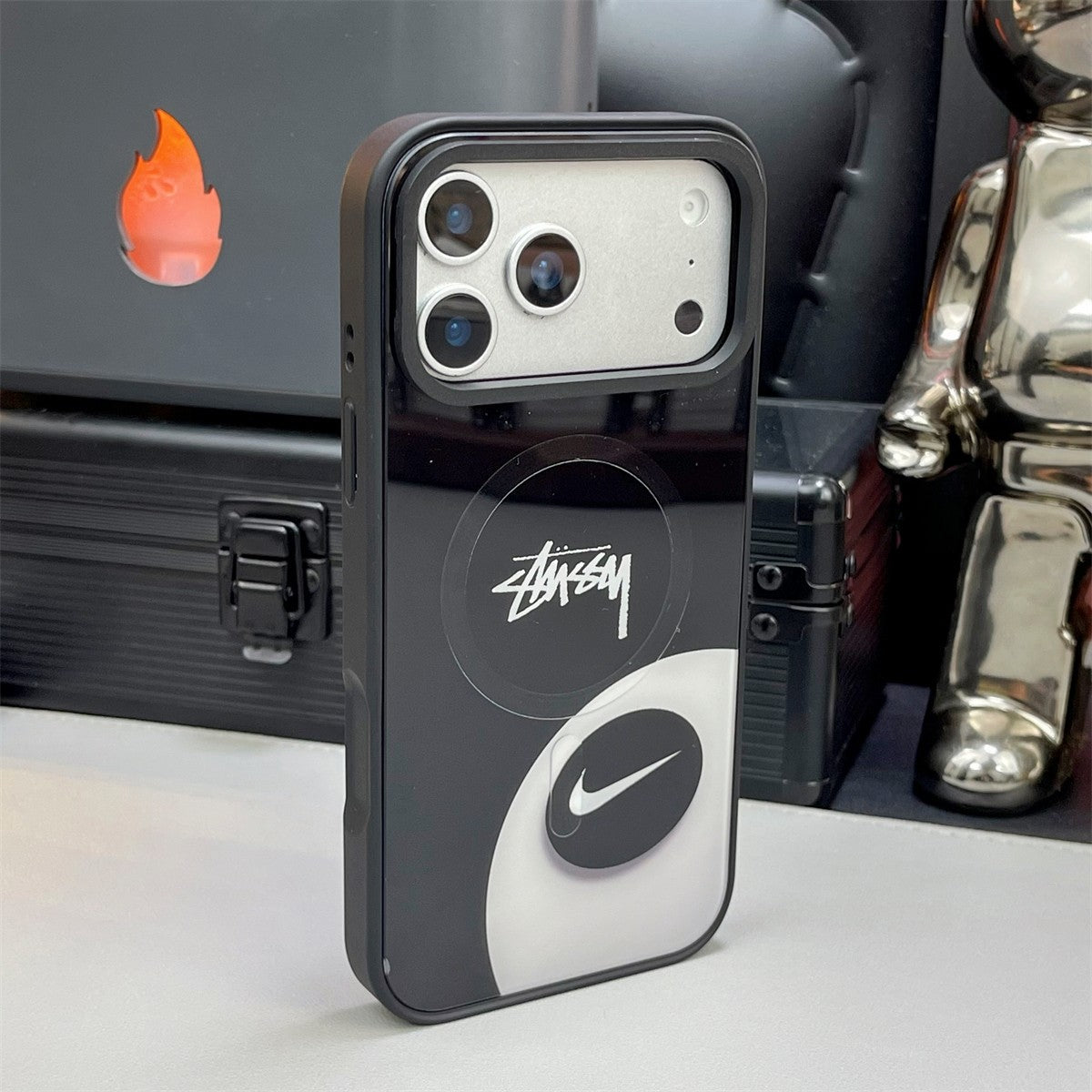Streetwear x MagSafe iPhone-hoesje - Street Icon Edition