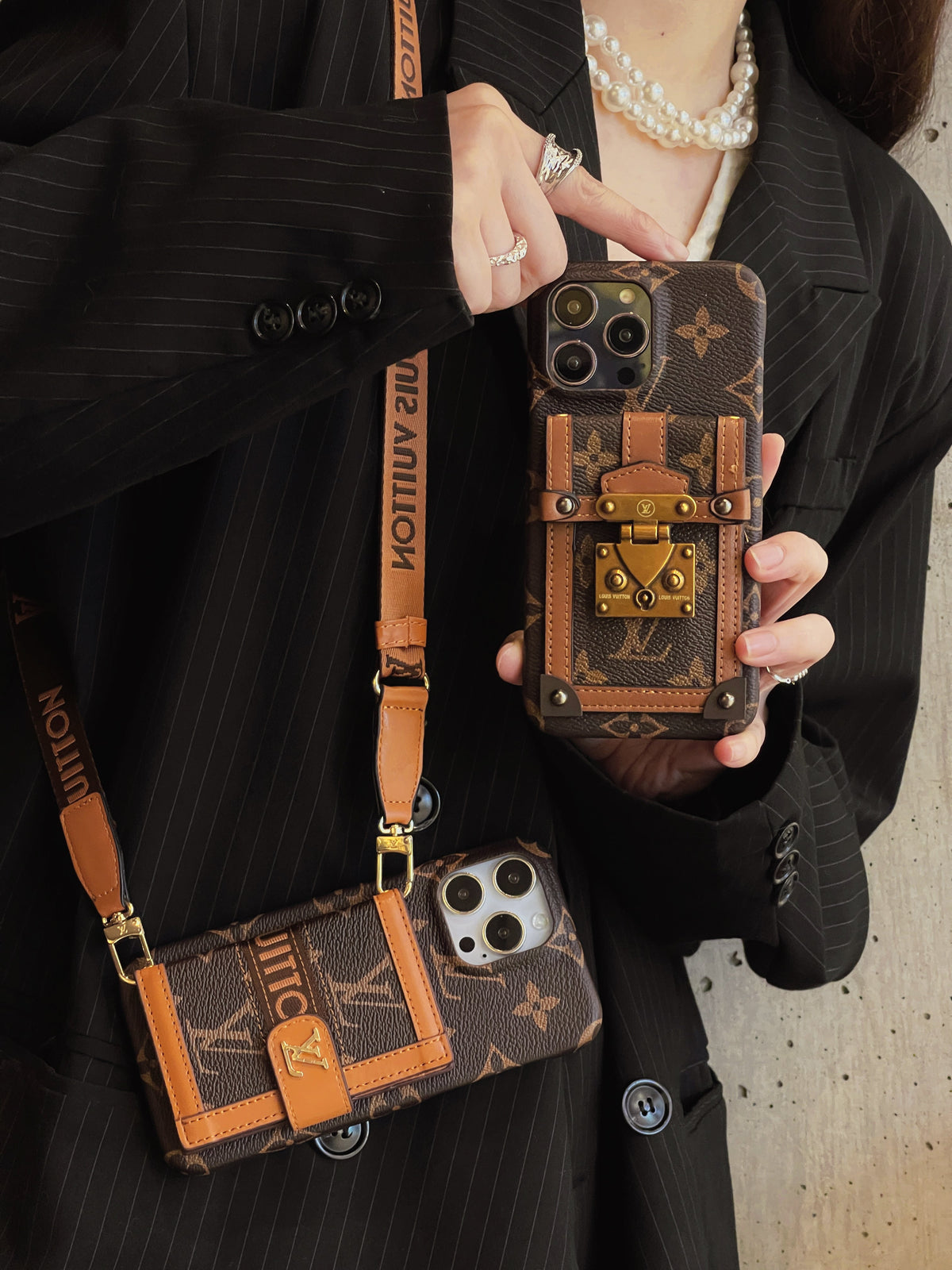 Luxe iPhone-hoesje met kaarthouder en ketting