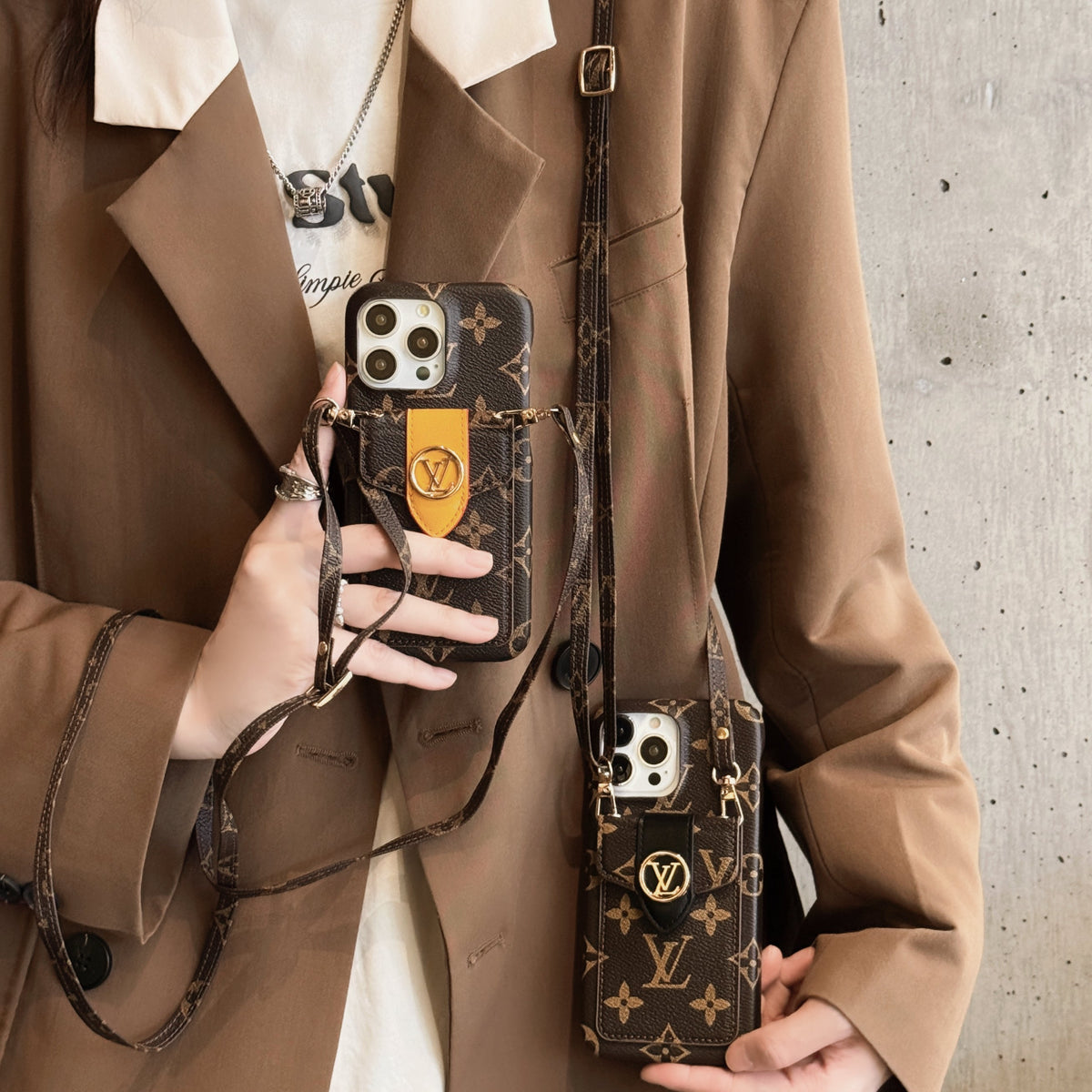 Luxe iPhone-hoesje met kaarthouder en ketting