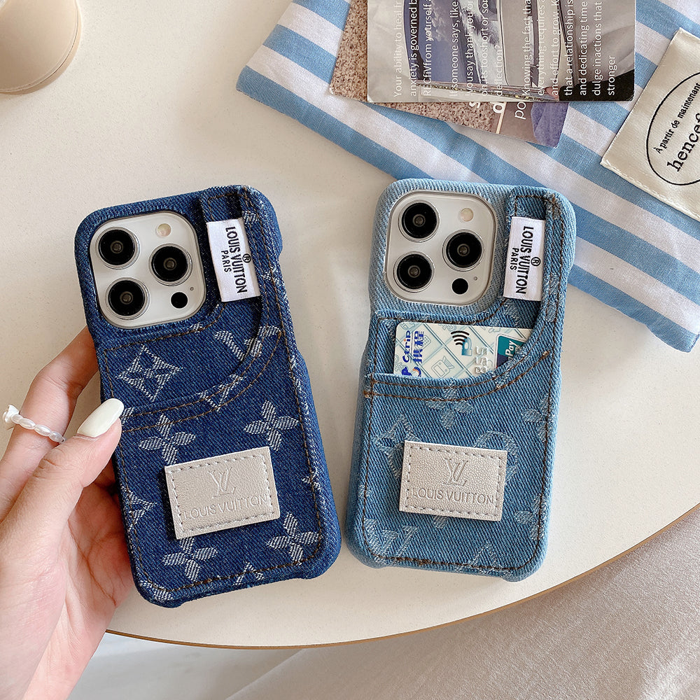 Capa para iPhone em tecido jeans com suporte para cartão integrado
