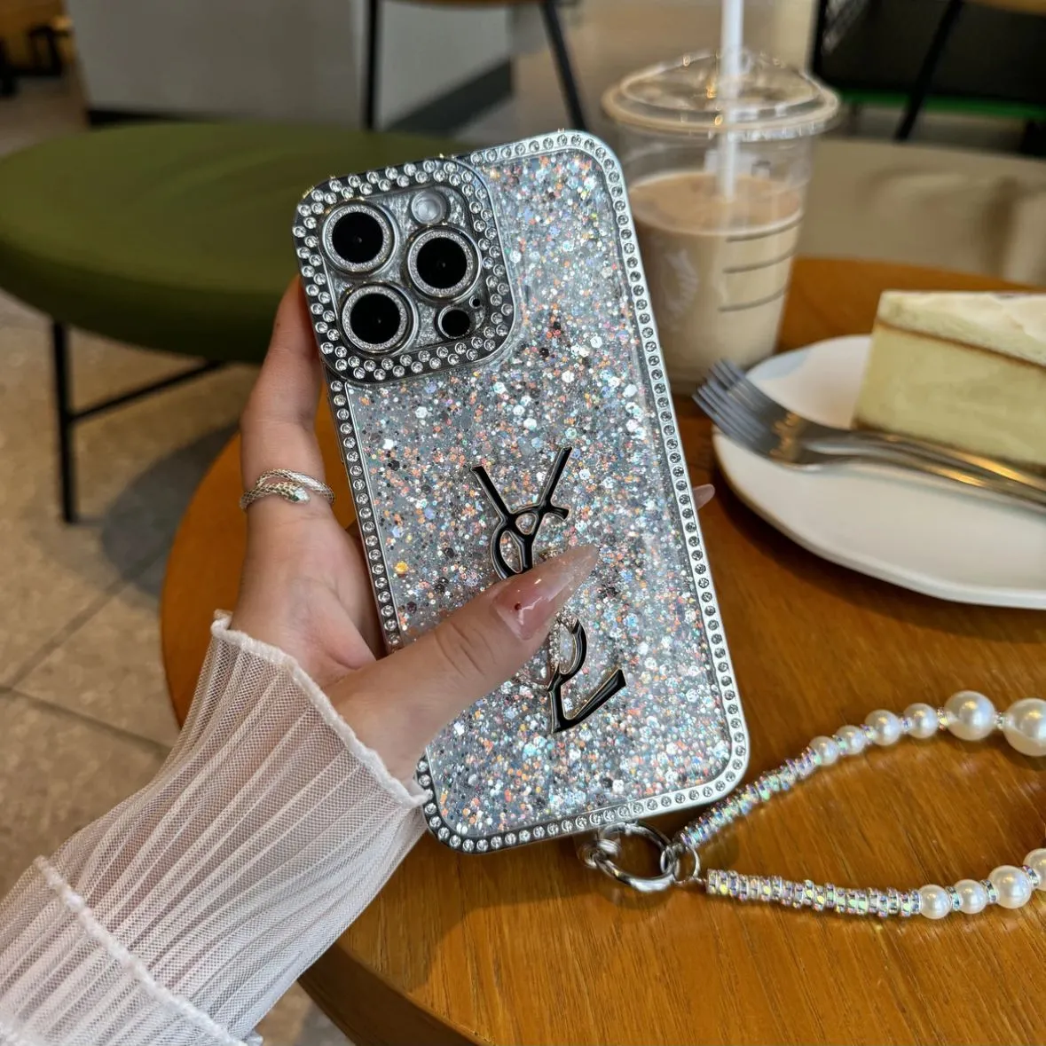 Luxe glitter holografisch Y-S-L-geïnspireerd iPhone-hoesje – Diamond Shine-editie