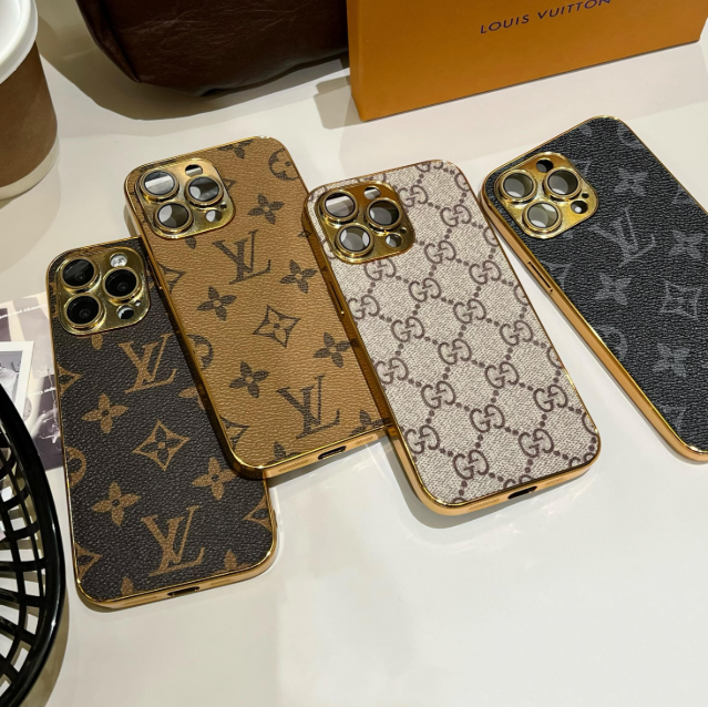 Luxe klassiek monogram iPhone-hoesje met gegalvaniseerde gouden randen