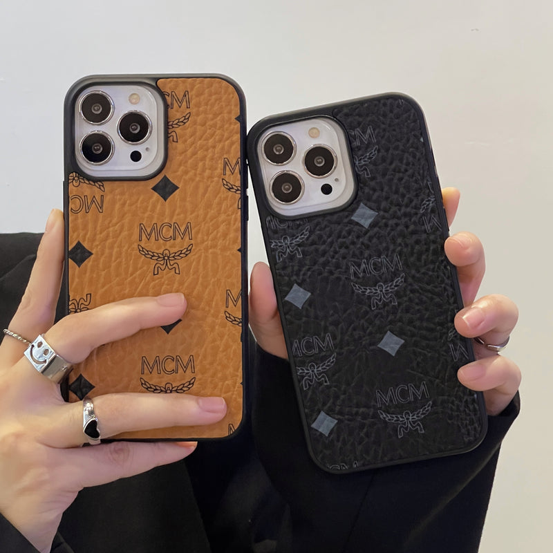 Funda para iPhone MCM negra-MCK240603