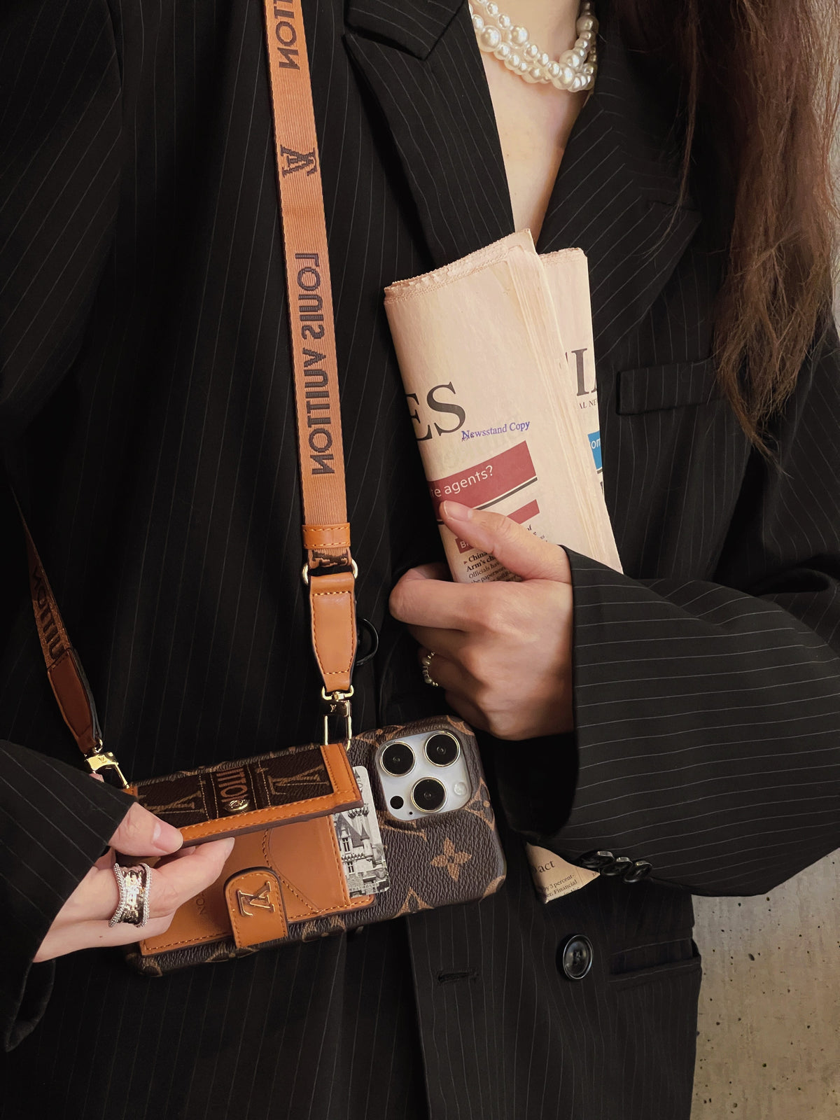Luxe iPhone-hoesje met kaarthouder en ketting