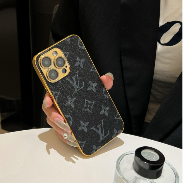 Luxe klassiek monogram iPhone-hoesje met gegalvaniseerde gouden randen