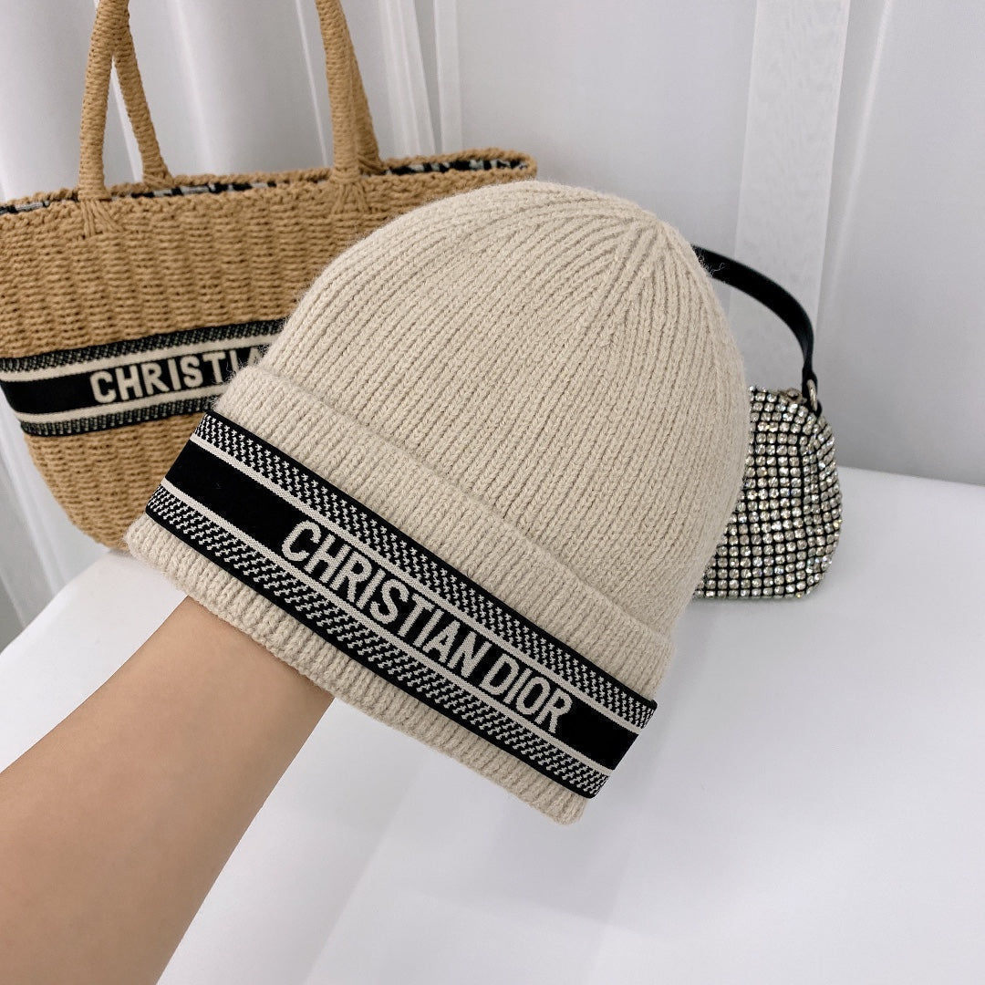 Vintage šikmá vlnená pletená čiapka | Luxusná dizajnová zimná čiapka