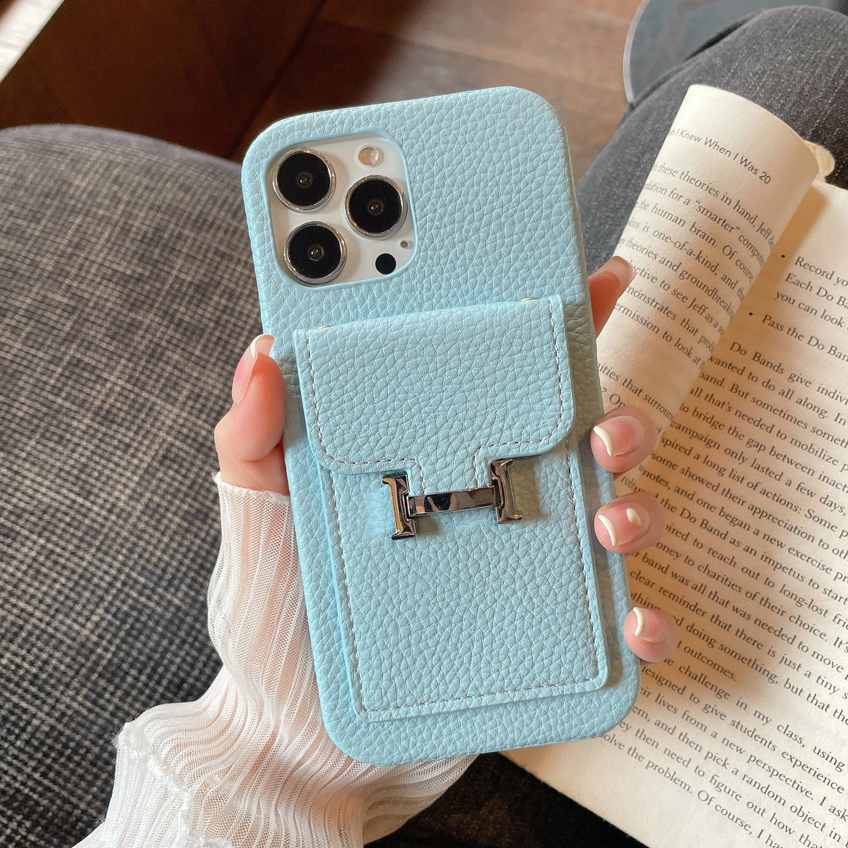 Funda de cuero para iPhone con tarjetero H