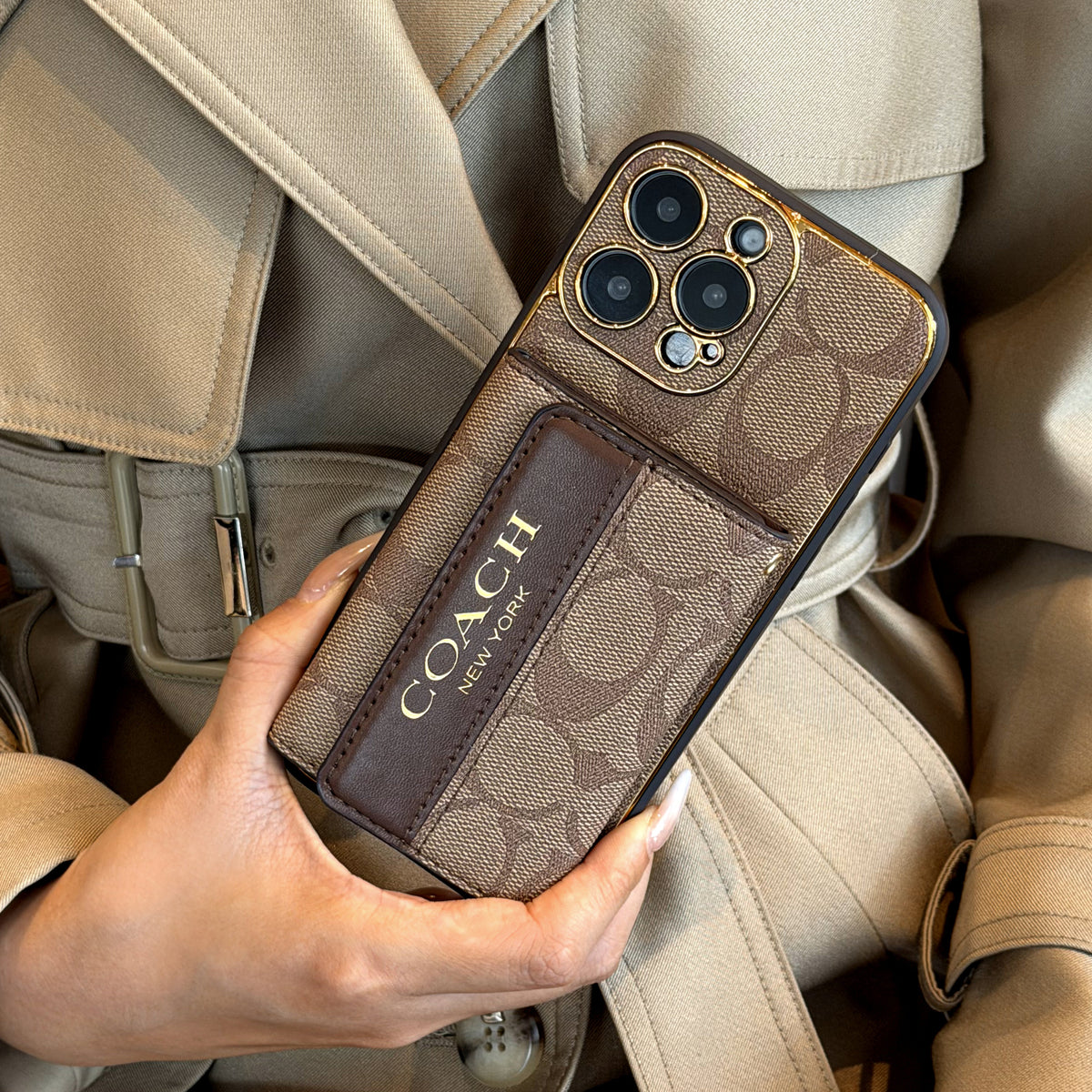 Vintage monogramos iPhone tok kártyatartóval és állítható pánttal