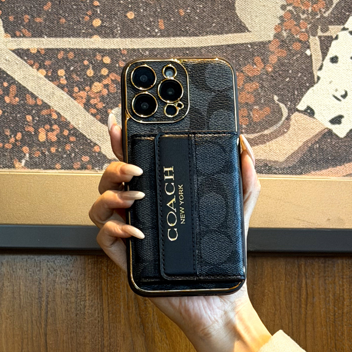 Vintage monogramos iPhone tok kártyatartóval és állítható pánttal