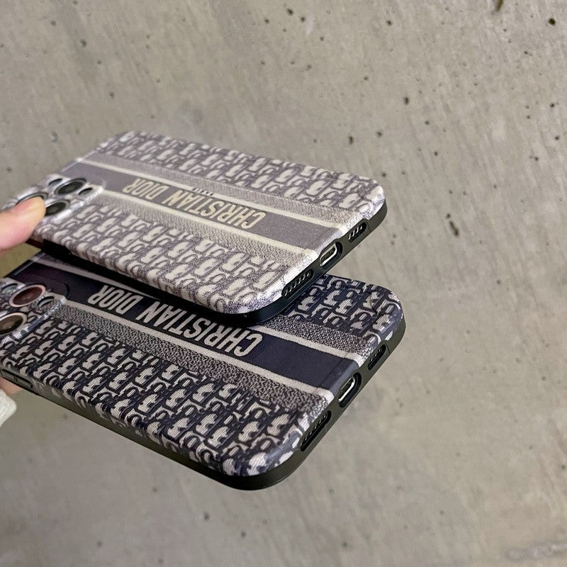 Faisean Cás iPhone Clasaiceach