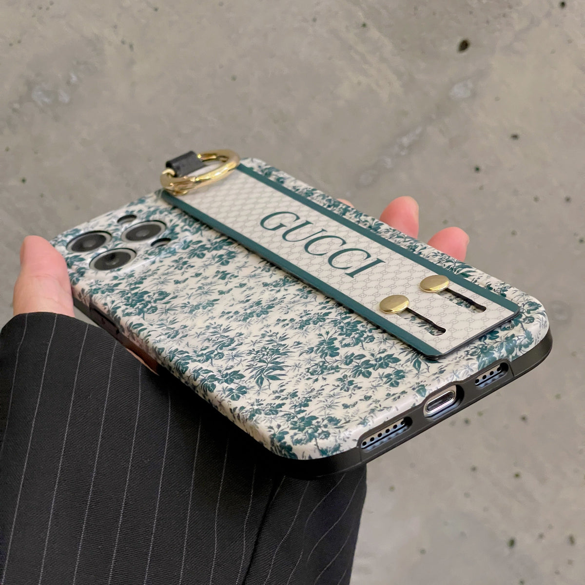 Funda Premium para iPhone con pulsera