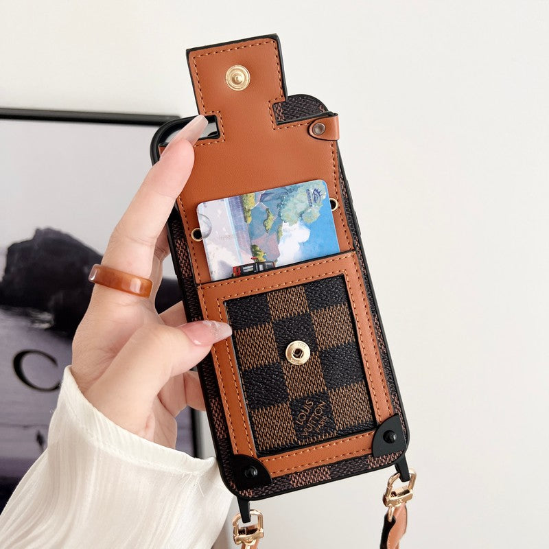 Luxe bruin iPhone-hoesje met crossbody-ketting