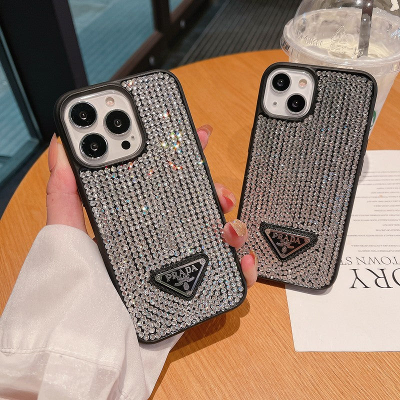 Luxe iPhone-hoesje met diamanten crossbodyketting