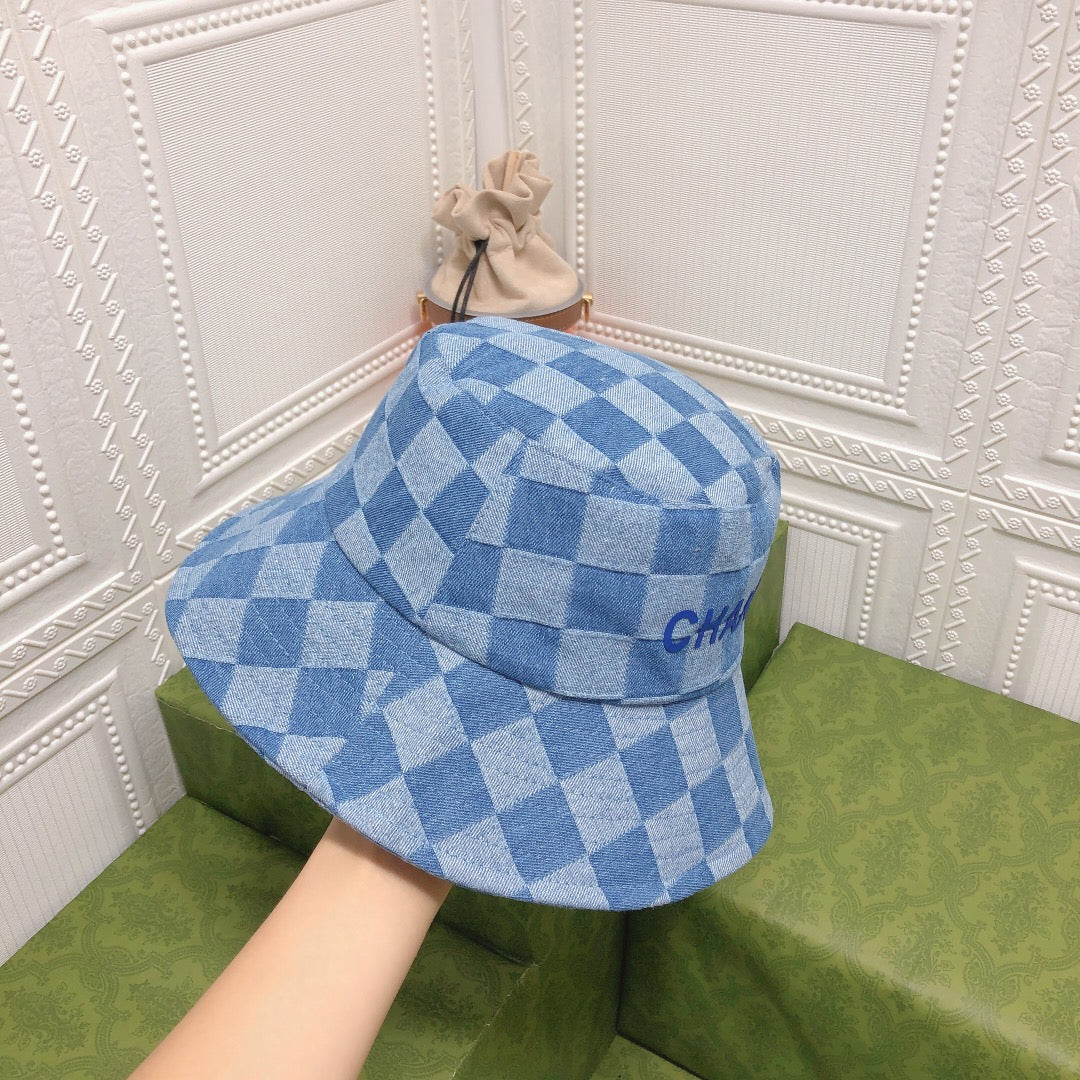 Sombrero de pescador acolchado de diseñador Chanel para mujeres y hombres