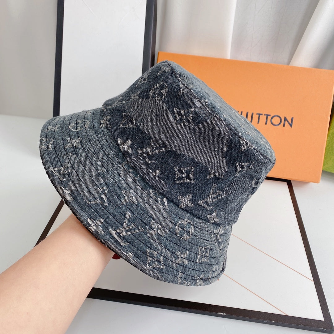 Sombrero de cubo de mezclilla jacquard con monograma de lujo 1v para hombres y mujeres