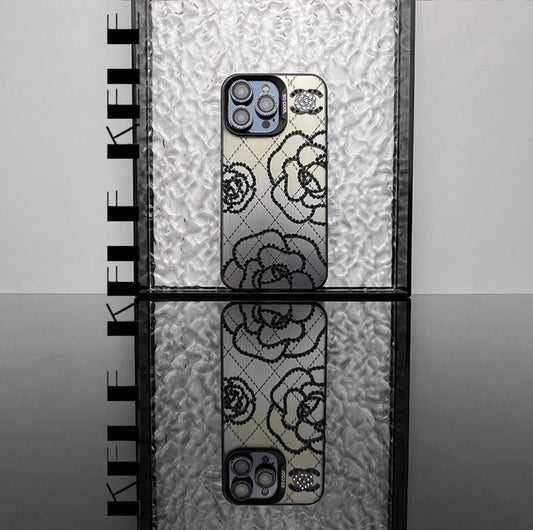 Von Kamelien inspirierte iPhone-Hülle mit einzigartigem Design